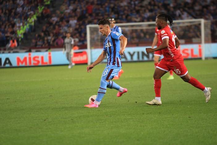 Trabzonspor’un eski futbolcusundan flaş sözler! “Şampiyon olmak istiyorlarsa…” 8